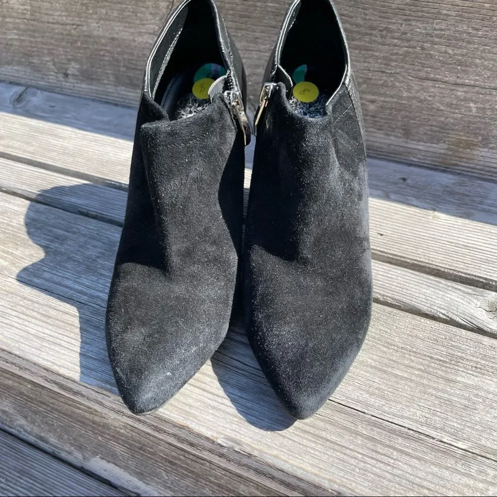 Vince Camuto vince camuto